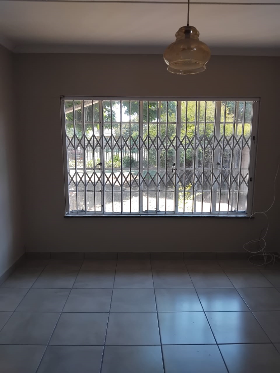 3 Bedroom Property for Sale in Vaalpark Free State